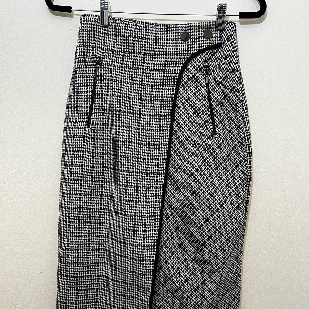 Zara Houndstooth Midi Skirt - Small